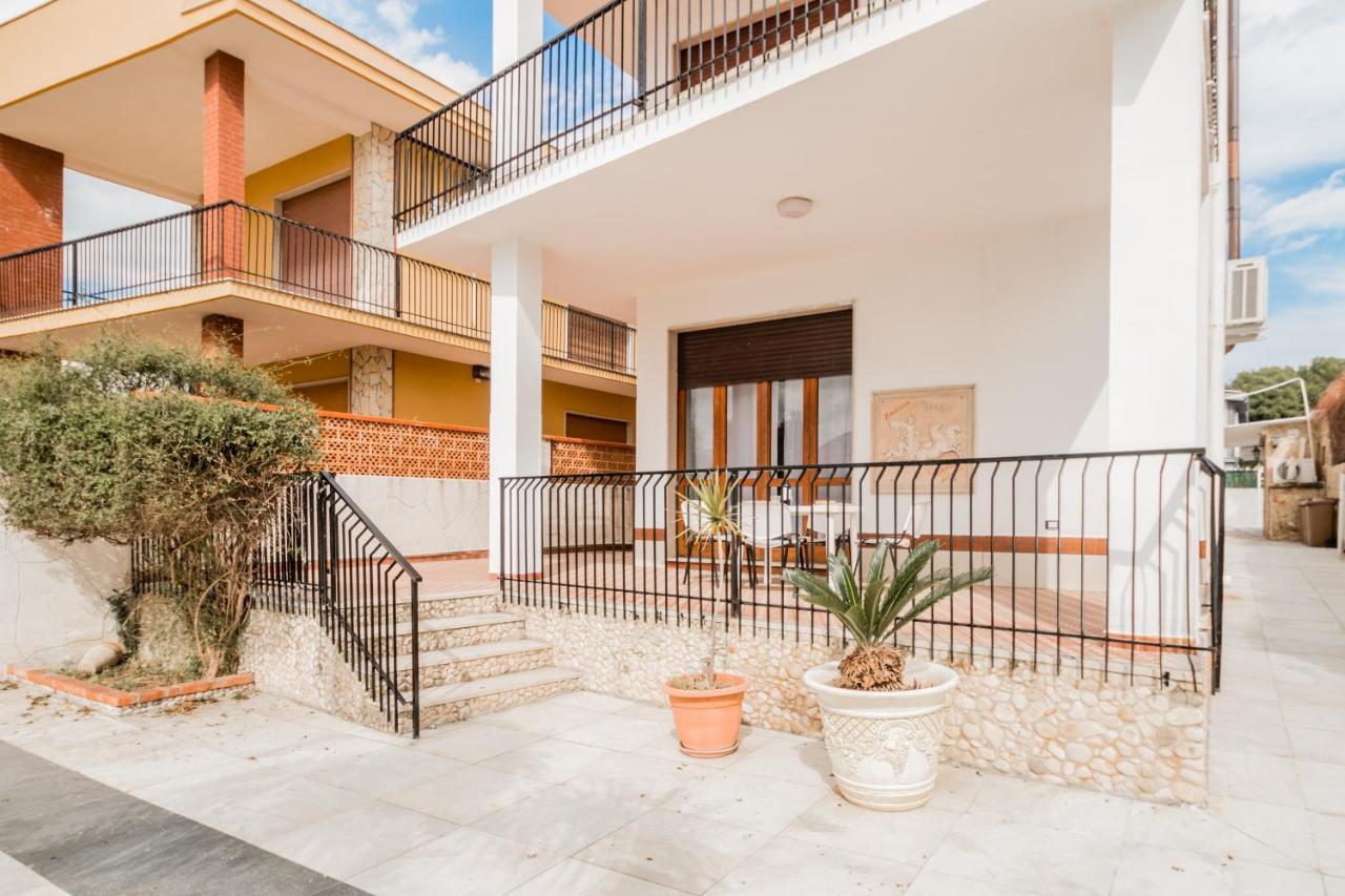 Terre Di Mare Near The Sandy Beach With Pool, Parking & Wifi Fontane Bianche Exterior foto